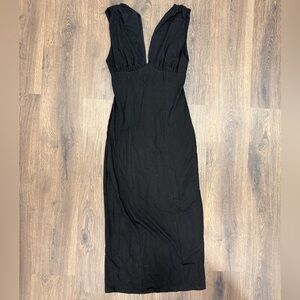 Elegant Black Sleeveless Dress